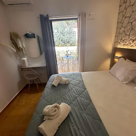 Vladimiros Apartments Barbati Exterior foto