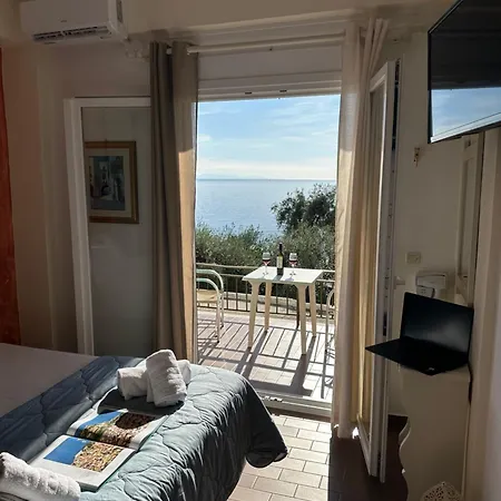 Vladimiros Apartments Barbati Exterior foto