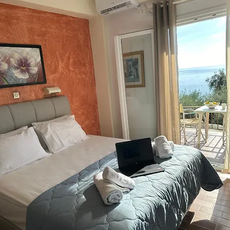 Vladimiros Apartments Barbati Exterior foto