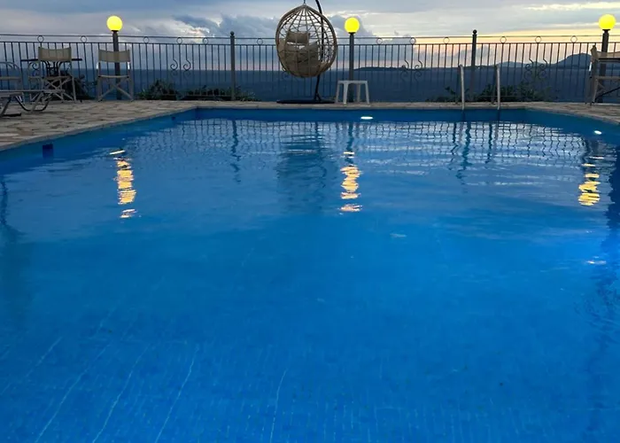 Vladimiros Apartments