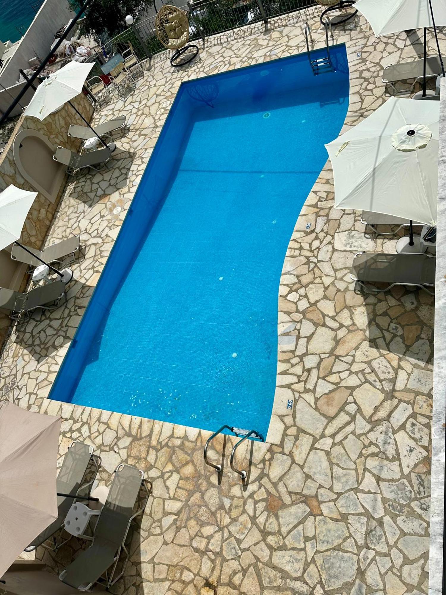 Apartament Vladimiros Barbati